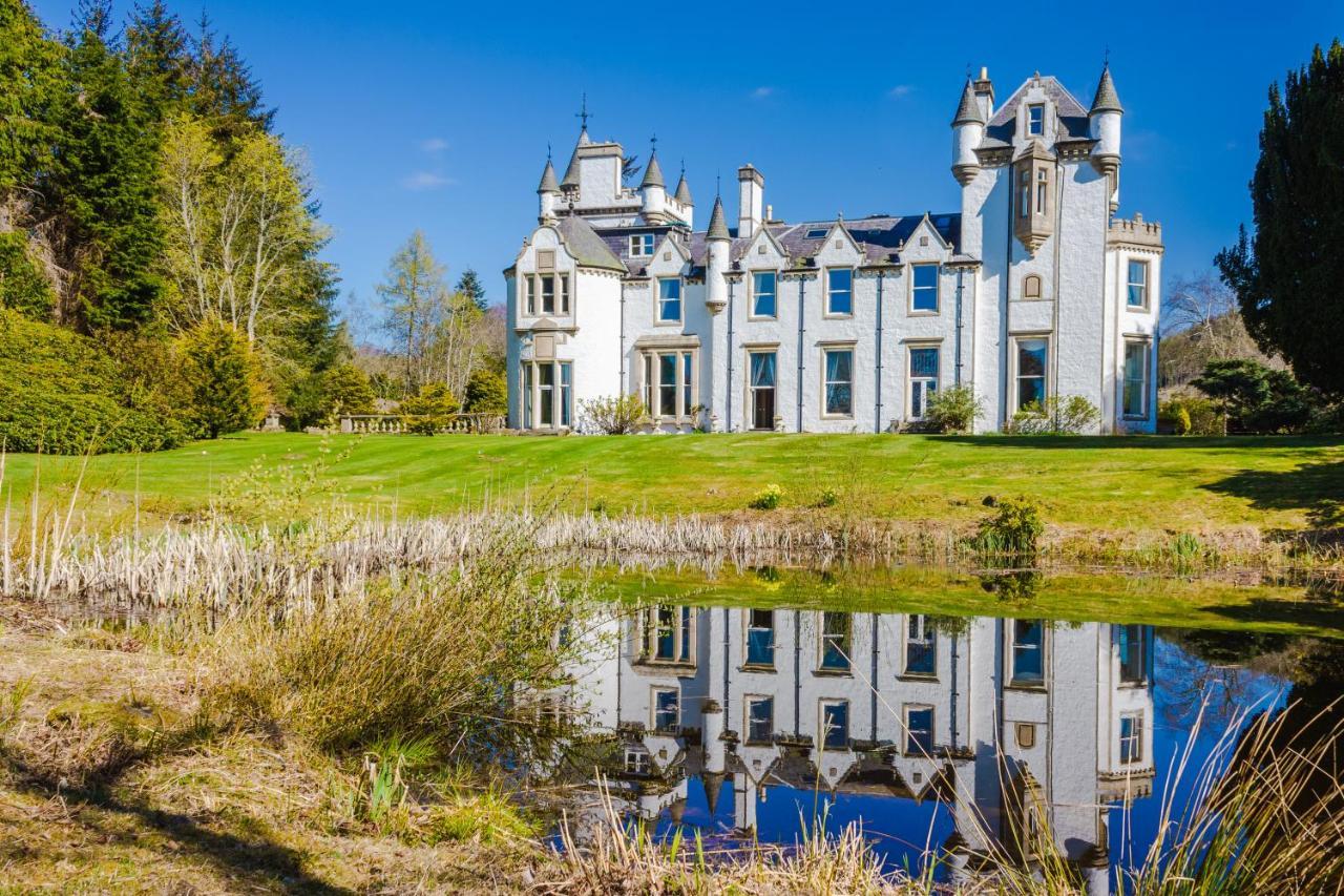 Dalnaglar Castle Estate Villa Spittal of Glenshee Exterior photo