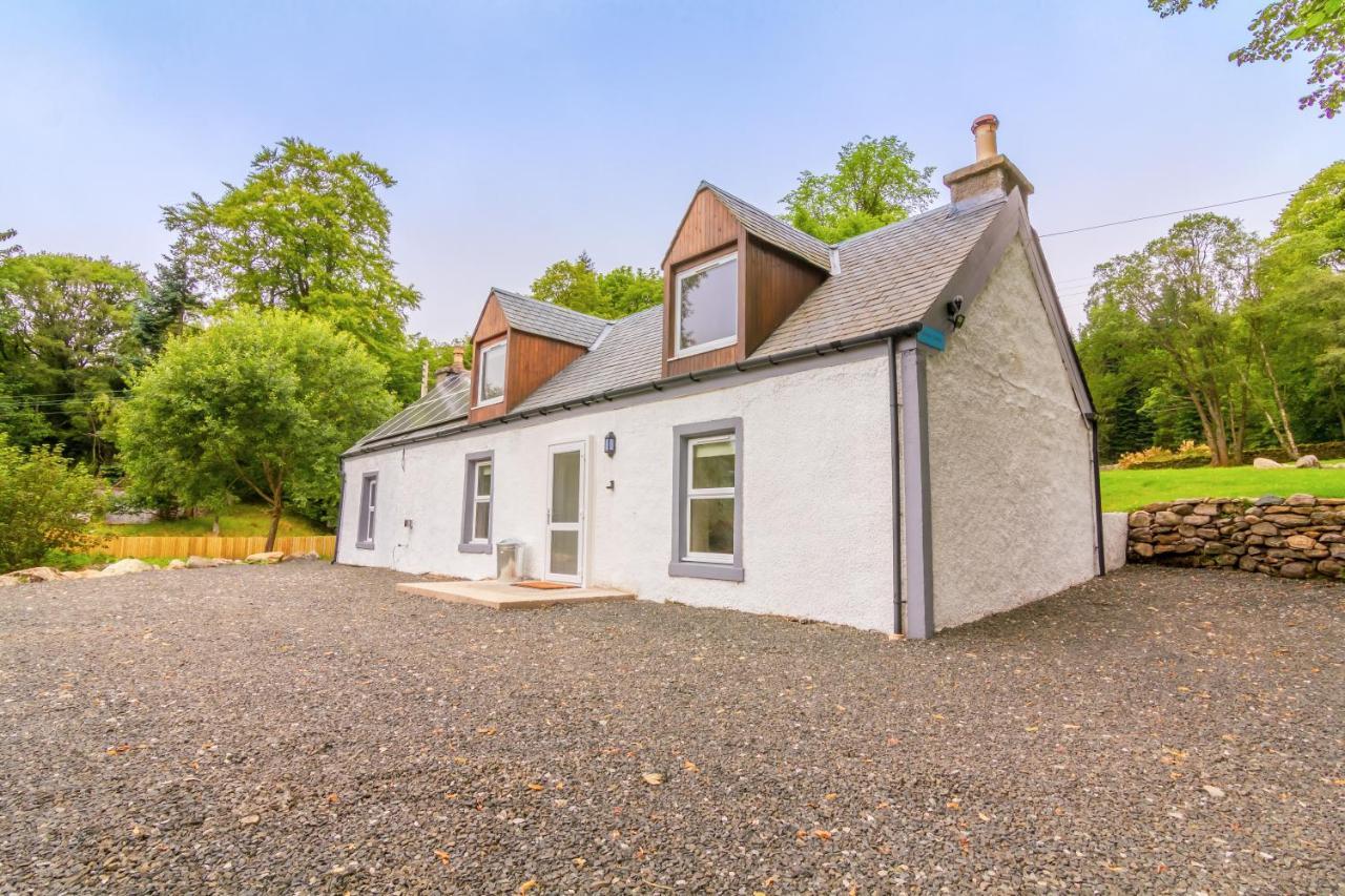 Dalnaglar Castle Estate Villa Spittal of Glenshee Exterior photo