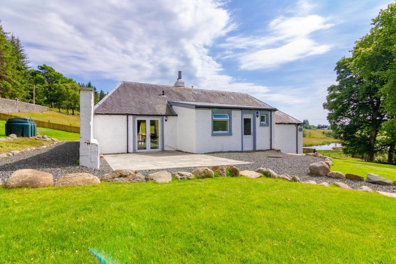 Dalnaglar Castle Estate Villa Spittal of Glenshee Exterior photo